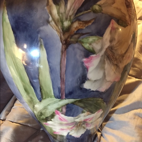 Belleek willets vase - Picture 6 of 8